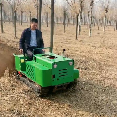 多功能乘坐式旋耕機(jī) 履帶開(kāi)溝施肥機(jī) 大馬力果園管理機(jī)