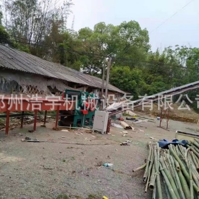 輸送機(jī)進(jìn)料竹子破碎機(jī) 毛竹破碎機(jī) 鼓式竹子切片機(jī)