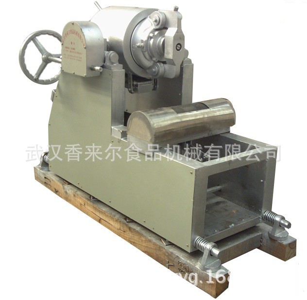 大型氣流膨化機(jī) 東北使用多 好評(píng)多的膨化機(jī)